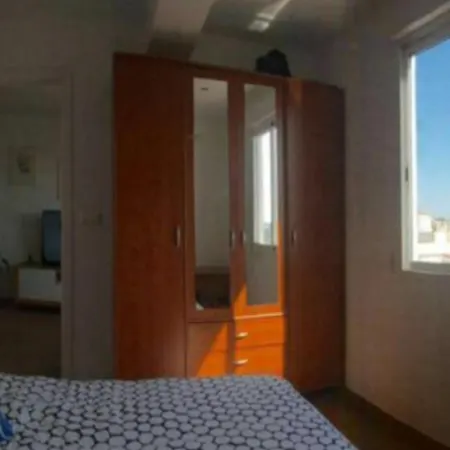 Appartement Nice Flat Close To The Plaza De Bous In *