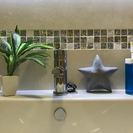 Apartman Beautiful Flat In 10min From The Beach *
