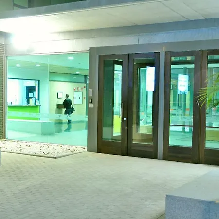 Residencia Universitaria Resa Damia Bonet Valensiya