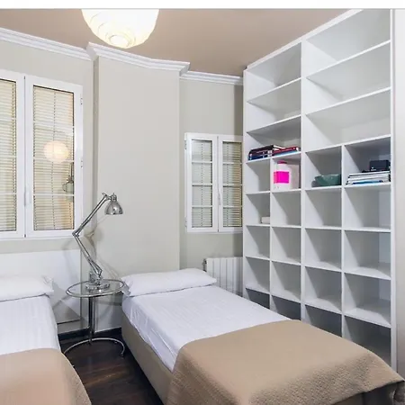 No Turistic Rental, Duplex Penthouse In The Historic Center, Valencia, Ideal For Those Looking To In The City For A Season, Including Professionals And Students