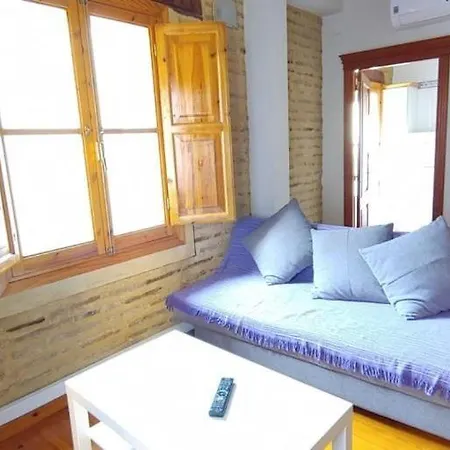 Lonja De La Seda, Appartement Valence