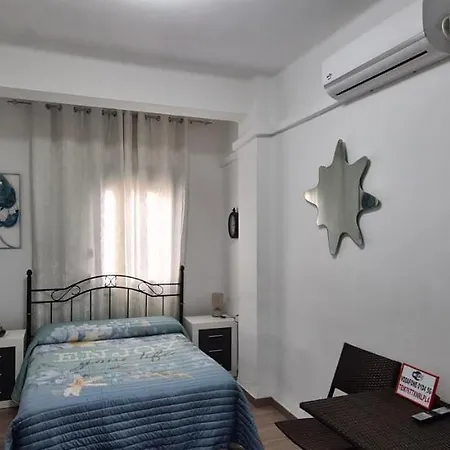 San Cayetano Δωμάτια σε οικογενειακή κατοικία *