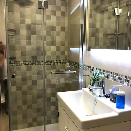Beautiful Flat In 10min From The Beach Apartman