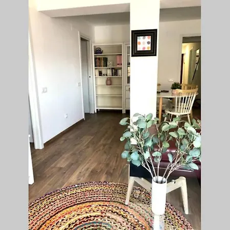 Beautiful And Renovated In The Center Appartamento