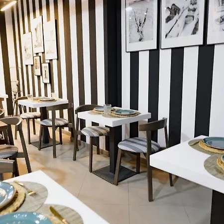 The Little Corner فندق مبيت وإفطار فالنسيا