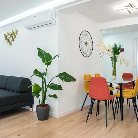 Laura Campanar * Valencia