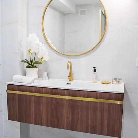 Laura Campanar * Valencia