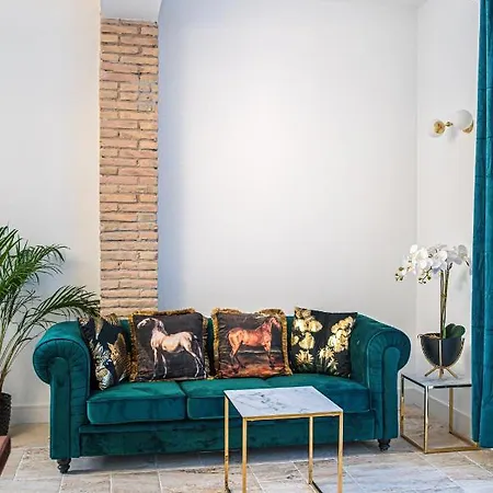 Laura Puerto * Valencia