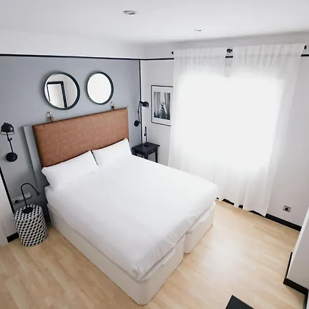 The Little Corner Bed and Breakfast Βαλένθια