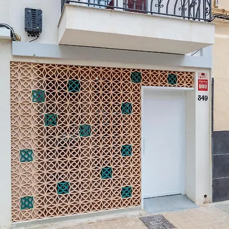 Three Floor House With Terrace *