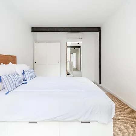 Three Floor House With Terrace * Valence