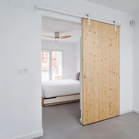 Three Floor House With Terrace Valencia