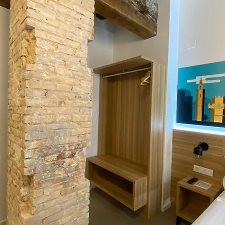 Original Domino House Gæstehus 4*