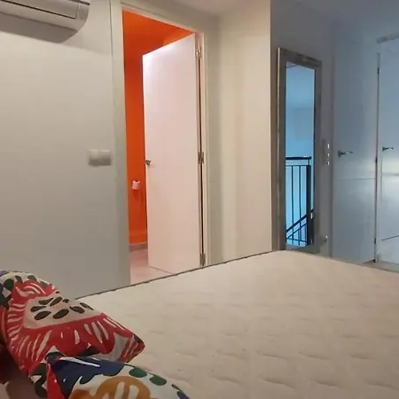 Valencialoft Apartament *