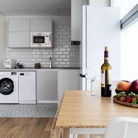 Florit Flats - Port & Arts - 15 Min Apartment *