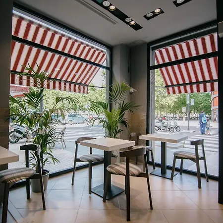 فندق مبيت وإفطار The Little Corner 2*