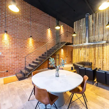 アパート Art Lofts By Benisur *