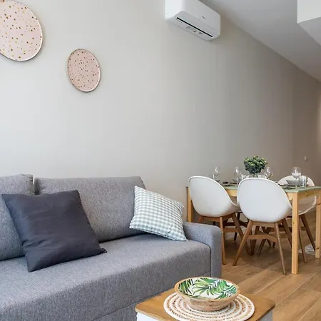 Florit Flats - Port I فالنسيا