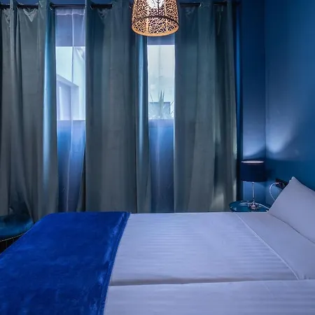 Hografic 2* Valencia