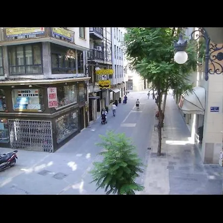 Apartamento Apartamento Inmediaciones Plaza Ayuntamiento En El Centro Histórico De *