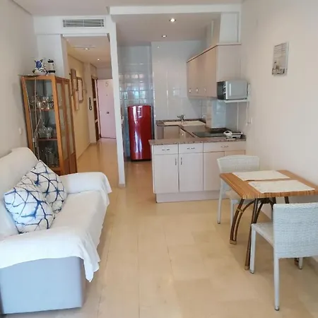 拉斯阿雷纳斯海滩公寓 *