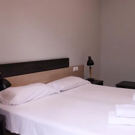 Plaza De La Merced Apartamento *