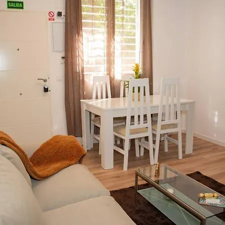 Soraya's Place - Chopin 1 Apartment *