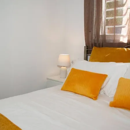 Soraya's Place - Chopín 1 *