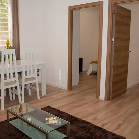 Soraya's Place - Chopín 1