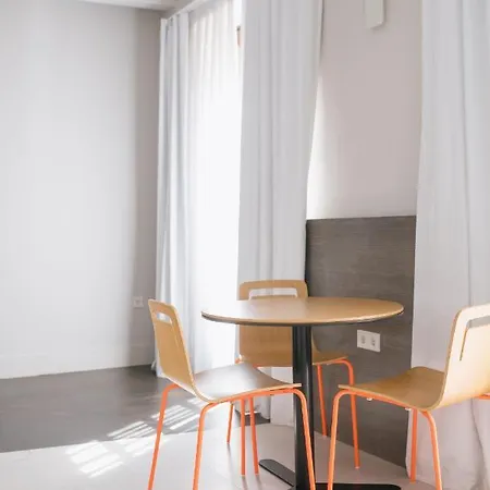 Myr Plaza Mercado & 4*