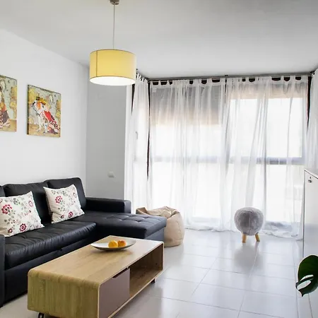 شقة Florit Flats - The Malvarrosa & Free Parking فالنسيا