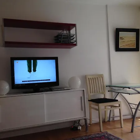 City, Quiet, Families, Homeworking, 3 Bed *