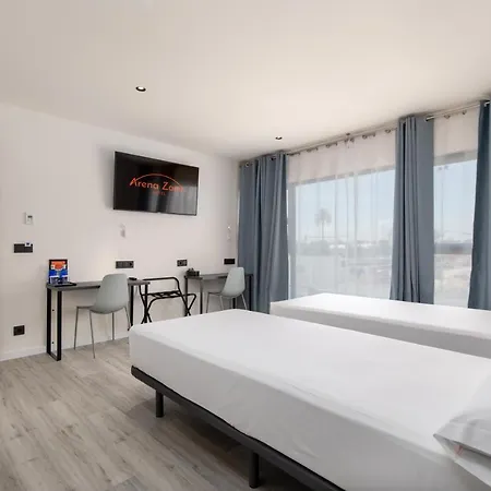 Az Hqtel Arena