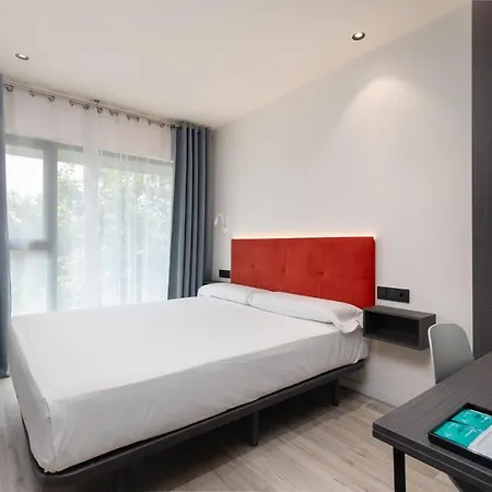 Hotell Az Hqtel Arena Valencia
