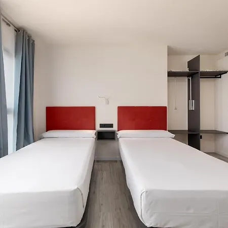 Az Hqtel Arena Hotell