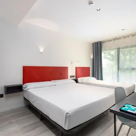 Arena Zone Hotell 3*