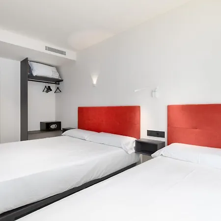 Az Hqtel Arena 3*