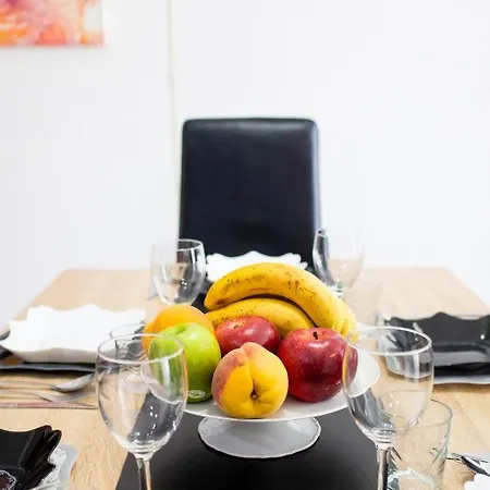 Florit Flats - The Malvarrosa Beach Apartment & Free Parking