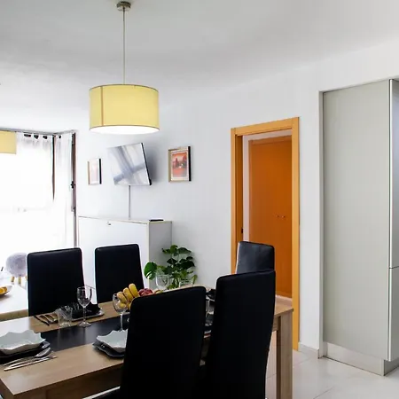 Florit Flats - The Malvarrosa Walking Distance With Free Parking 아파트