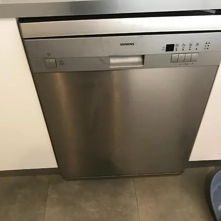 City, Quiet, Families, Homeworking, 3 Bed