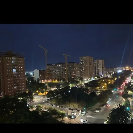 Habitación Con Cama Individual, Piso Compartido En Avenida Blasco Ibáñez Quarto em Acomodações Particulares Valência