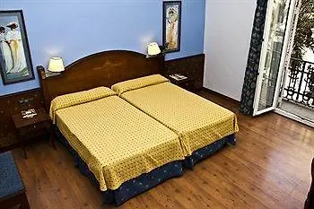 One Shot Reina Victoria Ξενοδοχείο