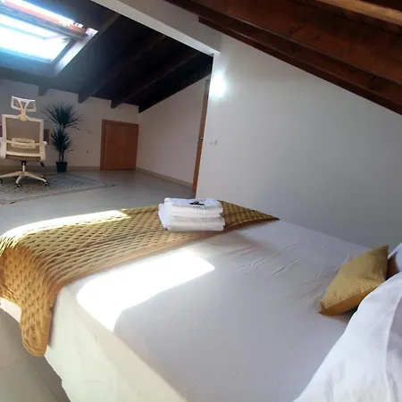 Apartaross Homestay szállás