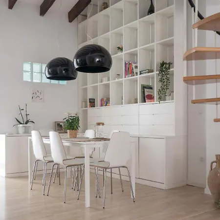 Appartamento Duplex Al Lado De Jardines Del Turia Valenza