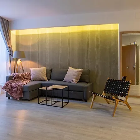 Апартаменты Moontels Paseo De Ruzafa *