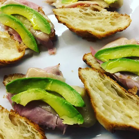 فندق مبيت وإفطار L'esplai