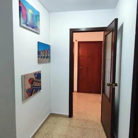 Habitación Con Cama Doble, Piso Compartido En Avenida Blasco Ibáñez
