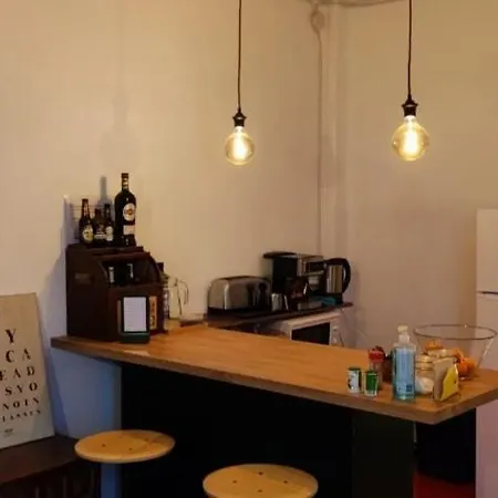 Propia Bed & Breakfast 2*