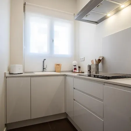 Grabador Ciudad De Artes Y Ciencias Mid-term Apartamento *