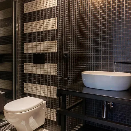Vlc Townsquare Suites Apartman